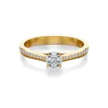 Pierścionek zaręczynowy złoty z diamentami